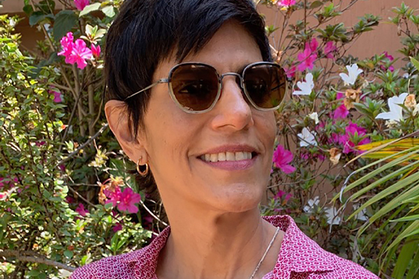 Portrait von Meena Nanji